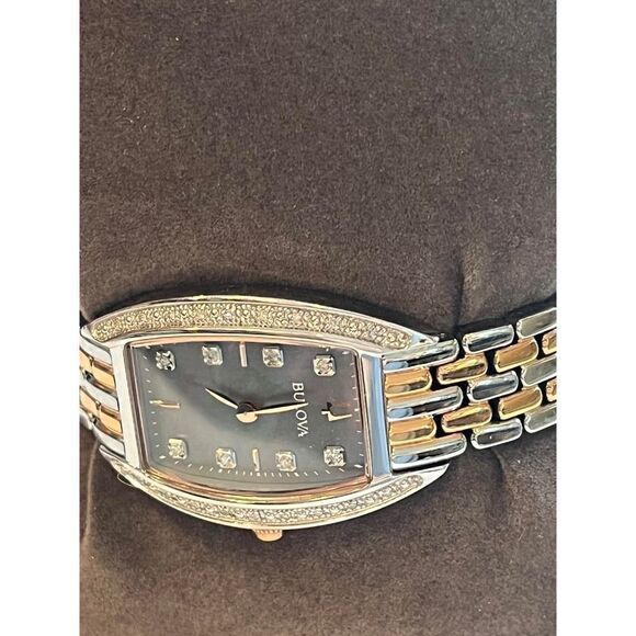 Bulova Tonneau Two-Tone Watch NWOT - Picture 4 of 7